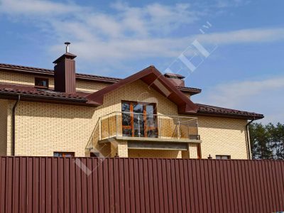 стеклянное ограждение балкона в частном доме