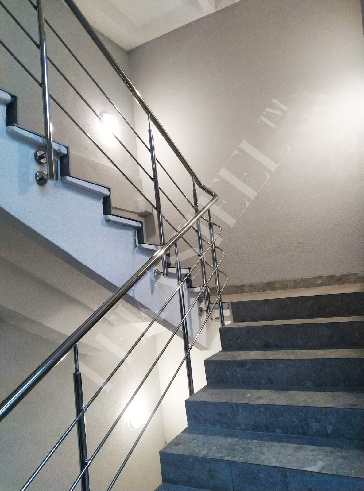 металеві перила на сходи з нержавійки, перила для сходів з нержавіючої сталі, фото 52