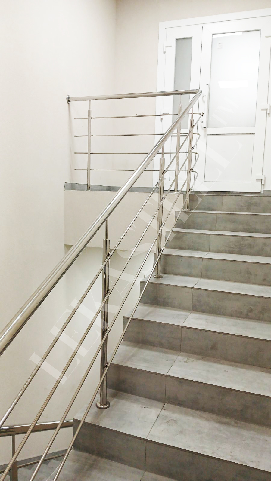 металеві перила на сходи з нержавійки, перила для сходів з нержавіючої сталі, фото 51