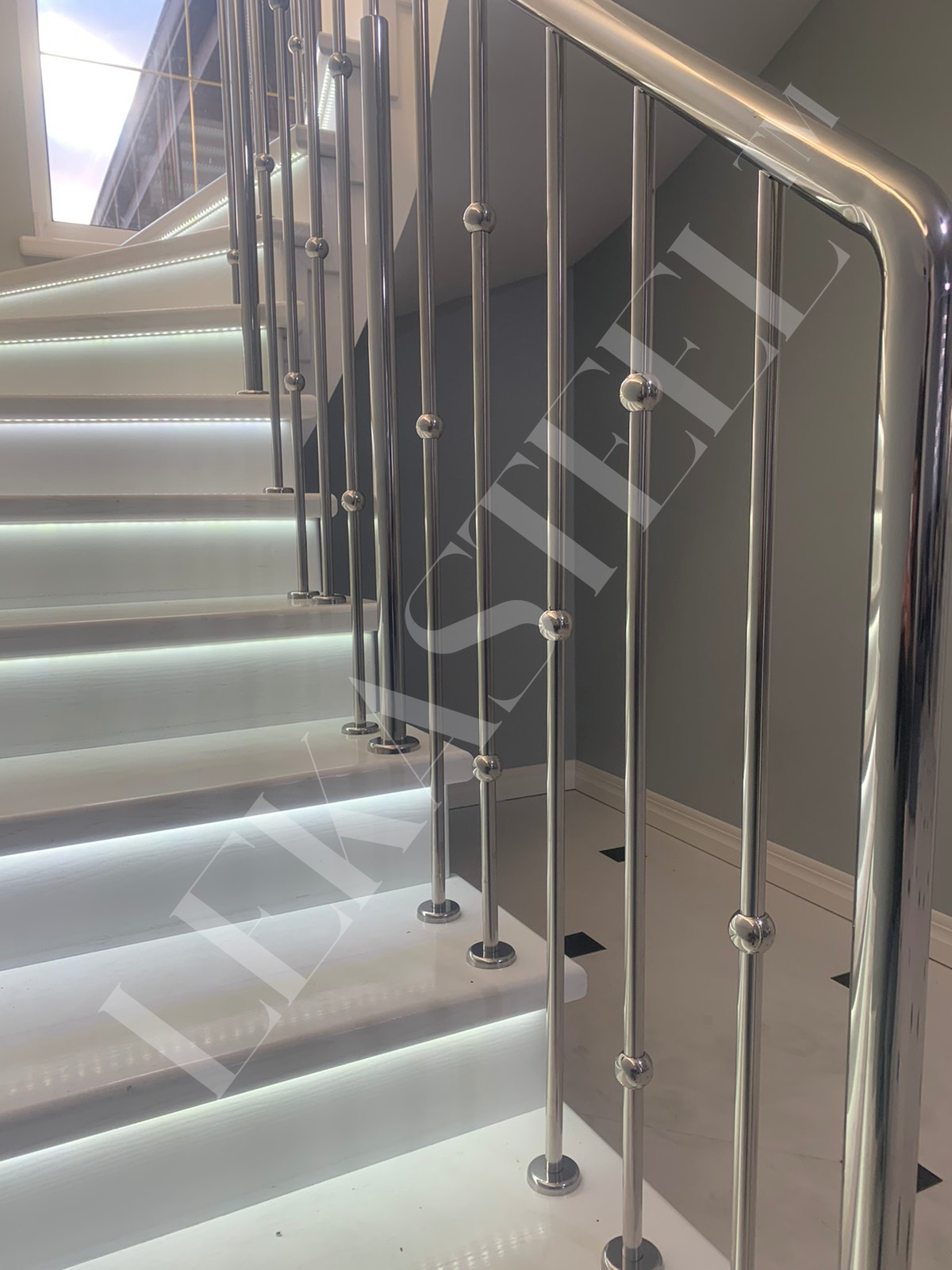 дизайнерські перила на сходи з нержавійки, фото 14