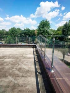 Перила на террасу, ограждение для террас из стекла 53