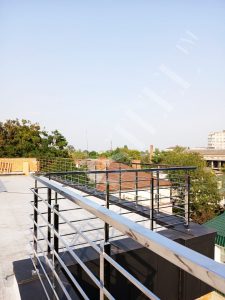 Перила на террасу, ограждение для террас из стекла 73