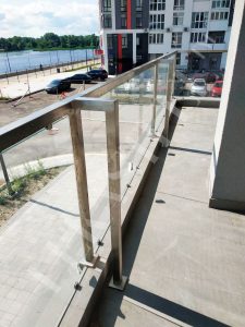 Перила на террасу, ограждение для террас из стекла 58
