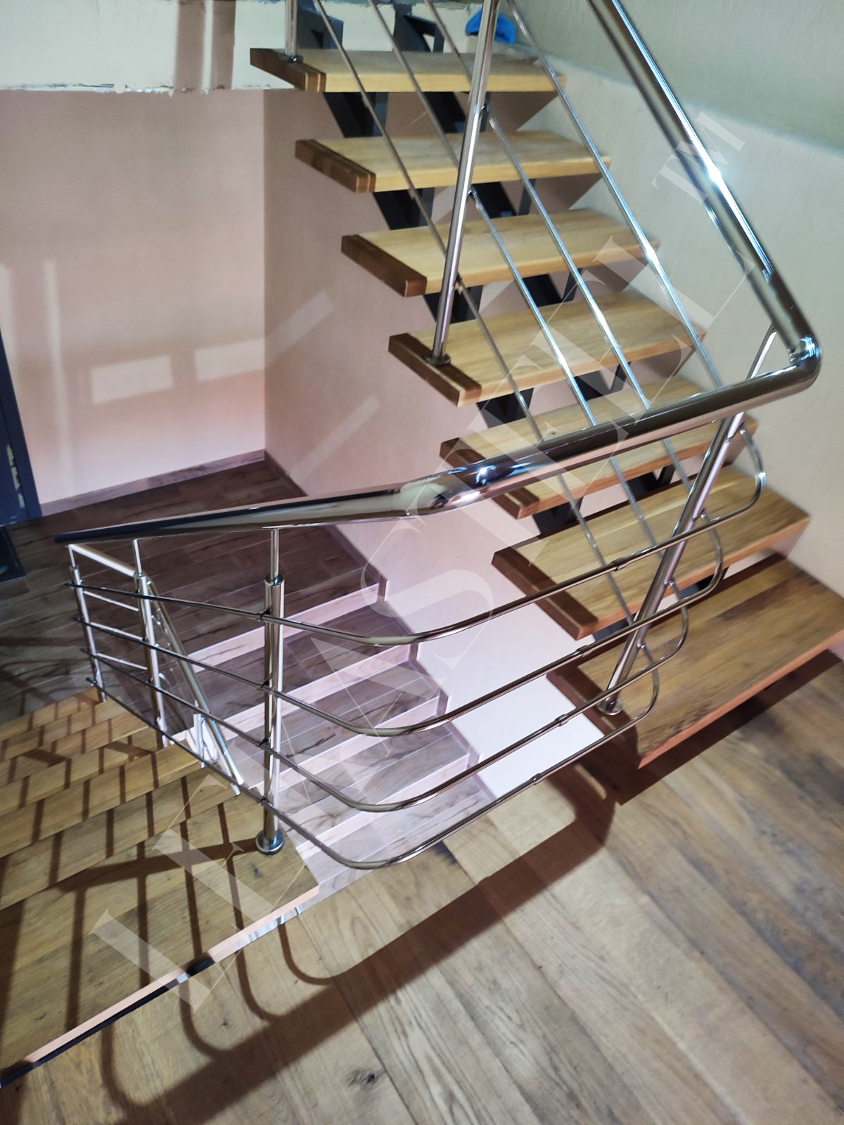 заказать перила из нержавеющей стали для дома