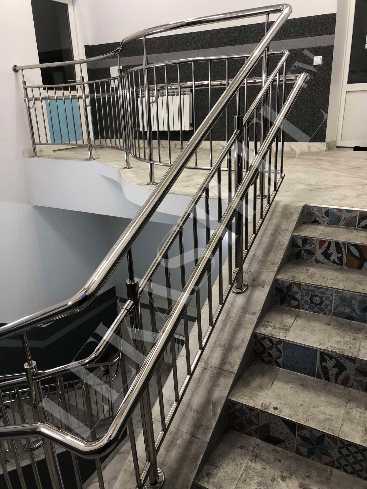 перила из нержавейки с вертикальным наполнением, лучшая цена в Украине