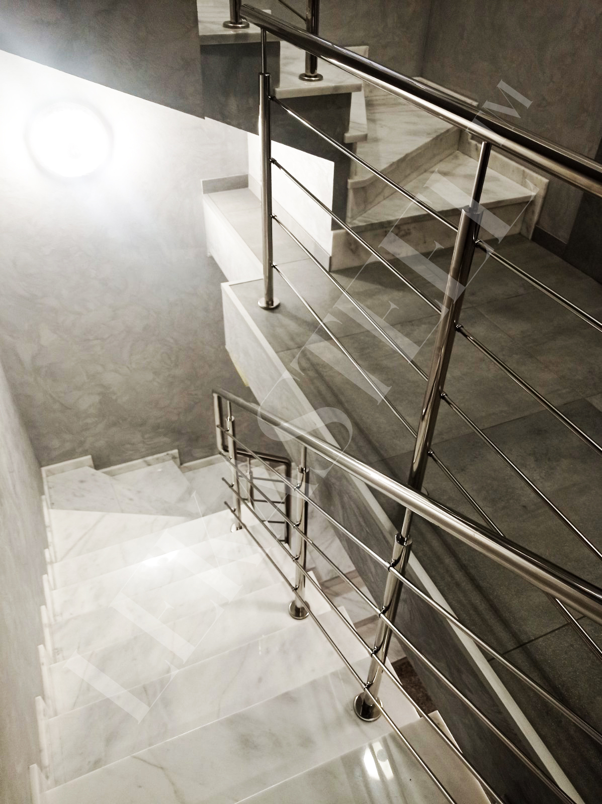 перила из нержавеющей стали на лестницу цена с установкой